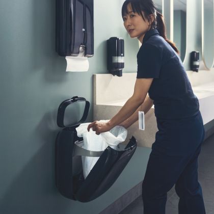 Tork Санитарен кош New Design, 20 л – system B2